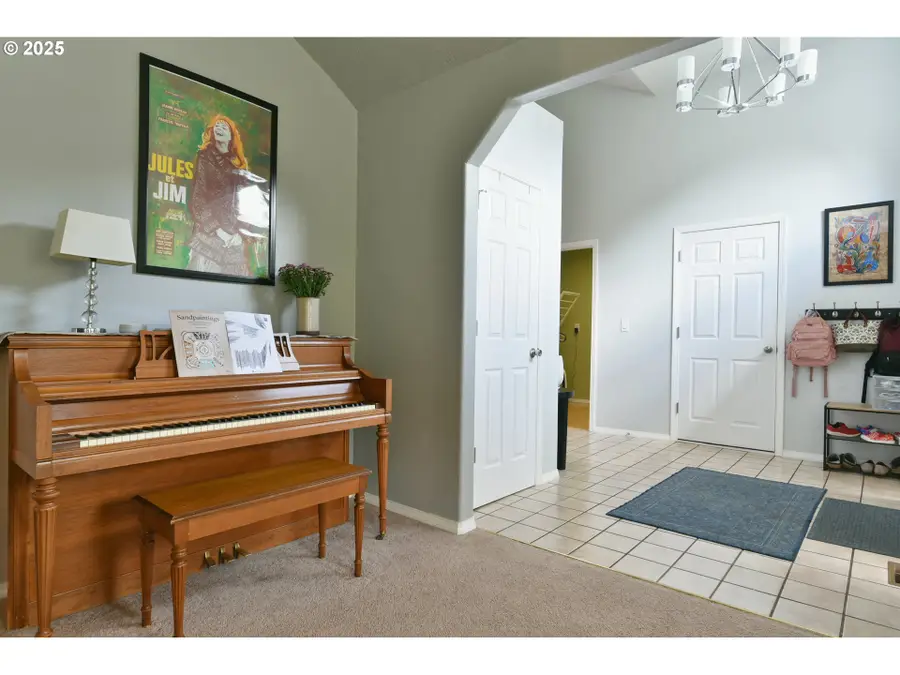 6895 SW 169th Pl, Beaverton, OR 97007 - Image #3