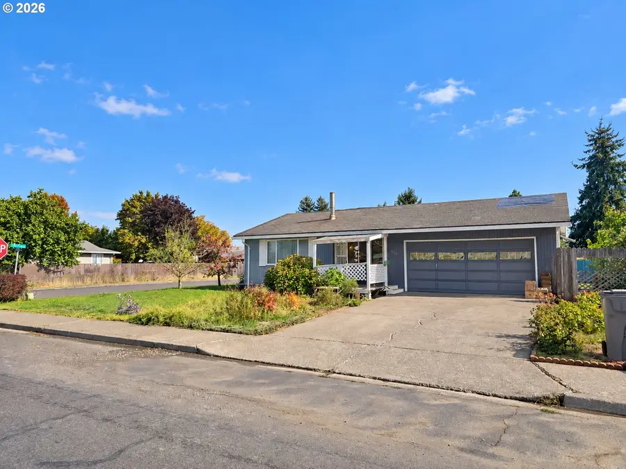 280 Crona St, Junction City, OR 97448 - #2