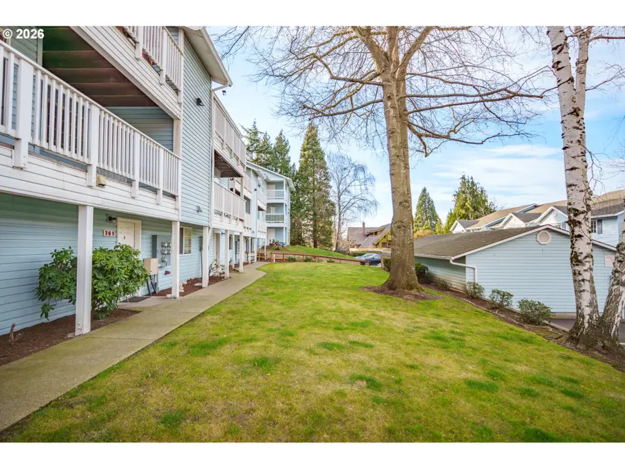 723 SE 60th Ave, Portland, OR 97215 - #3