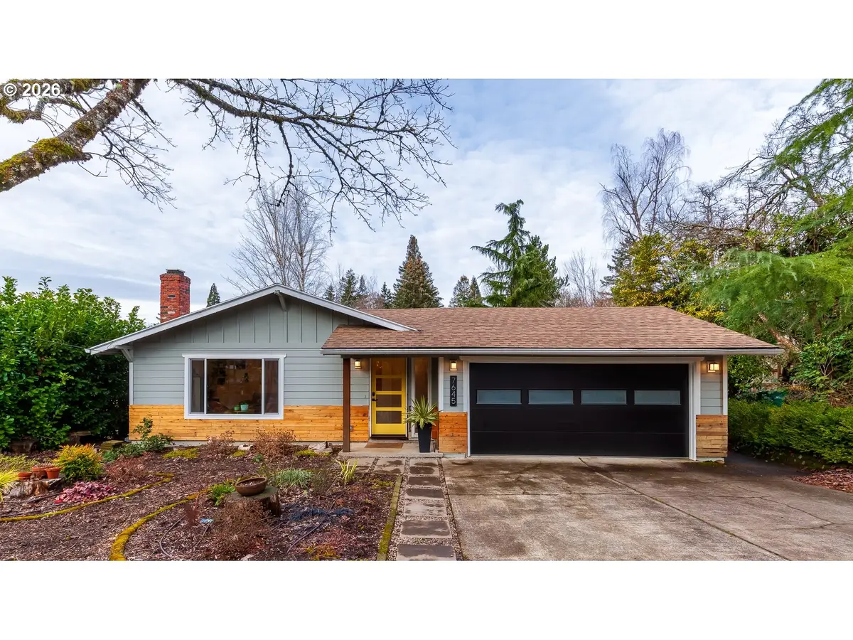 7645 SW Cedarcrest St, Portland, OR 97223 - #1