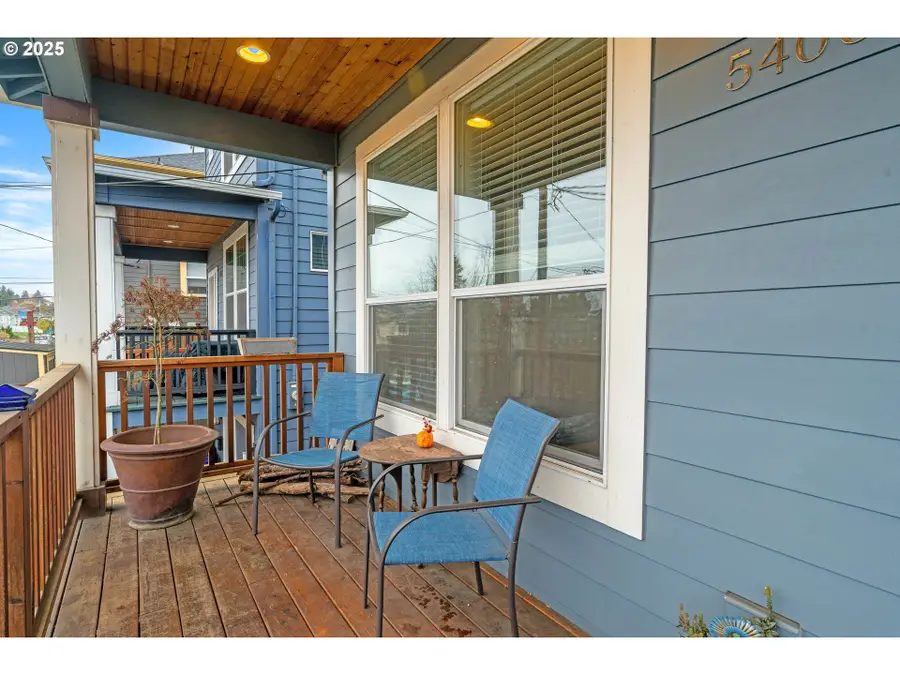 5406 NE Couch St, Portland, OR 97213 - Image #3
