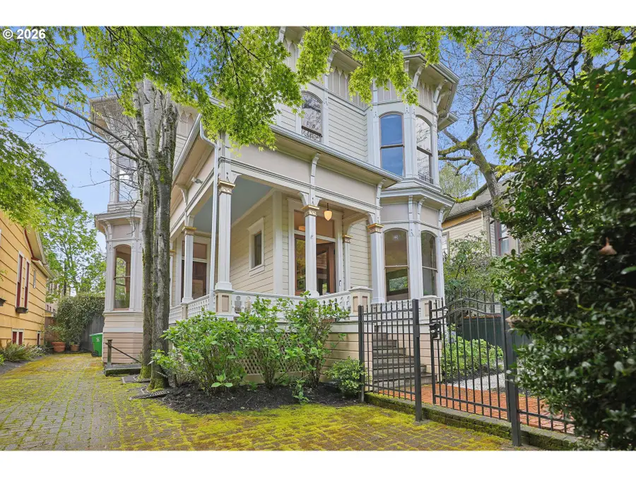 2234 NW Johnson St, Portland, OR 97210 - #3