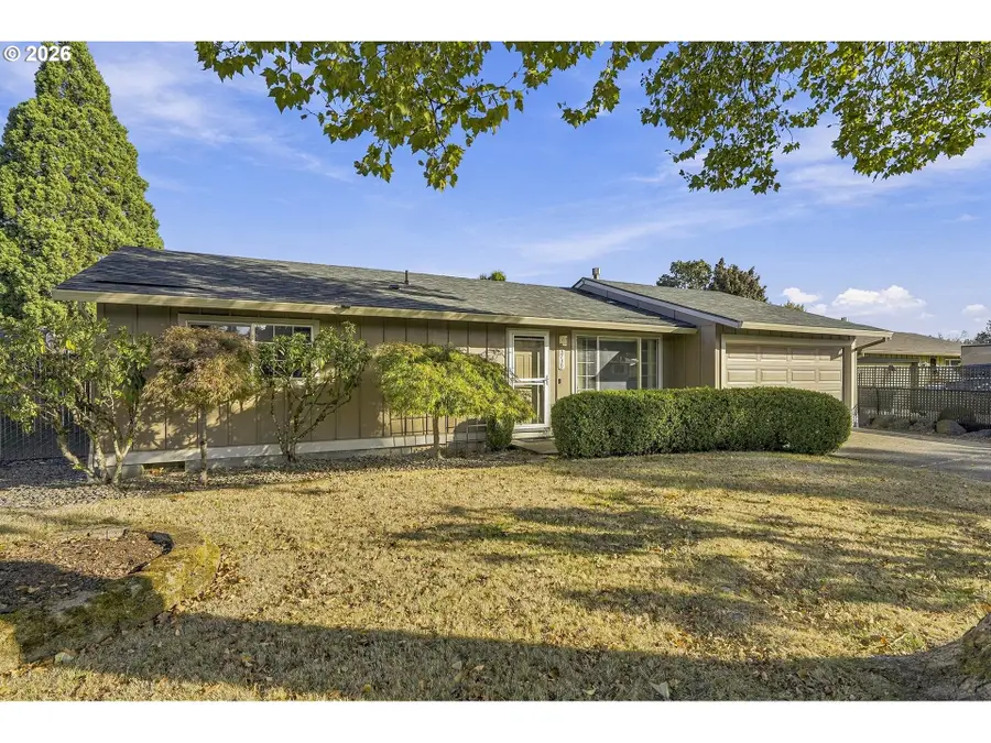3739 NE Olympic St, Hillsboro, OR 97124 - #3