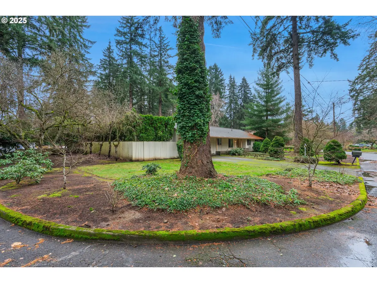 19060 Terry Ave, Northwest Clackamas, OR 97035 - Image #1