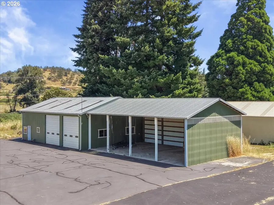 15464 Old Highway 99, Tenmile, OR 97457 - #3