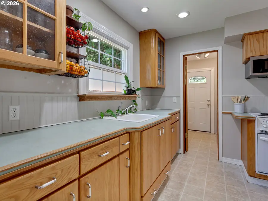 1655 Pearl St Ne, Salem, OR 97301 - #3