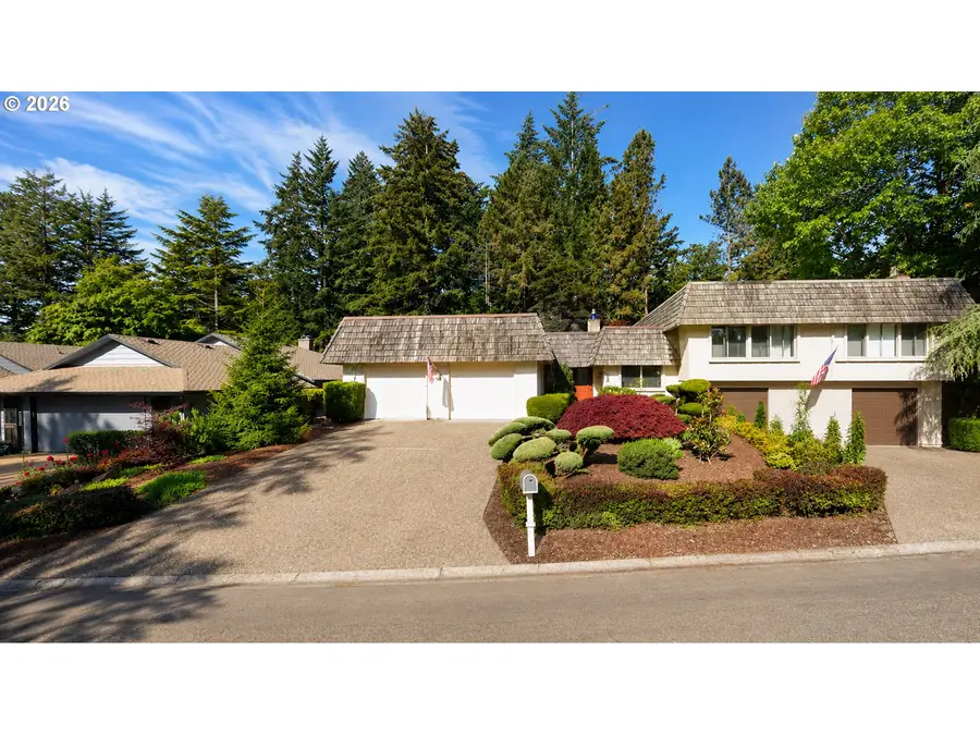 242 Greenridge Dr, Lake Oswego, OR 97035 - #2