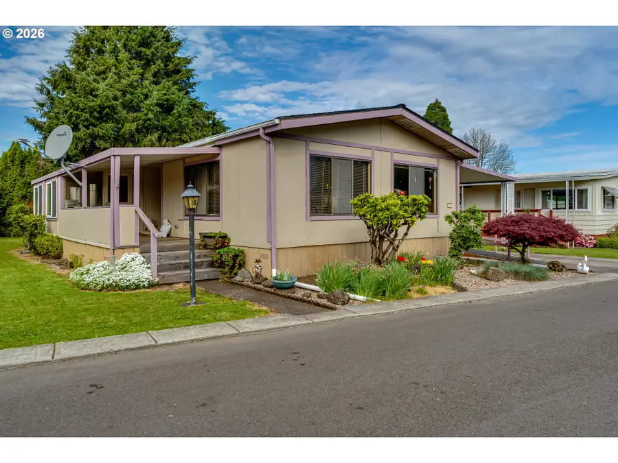 1225 W 10th Ave #18, Junction City, OR 97448 - #3