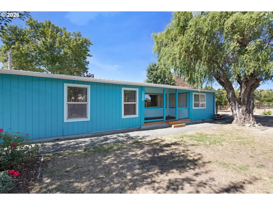 136 Sisters Ln, Roseburg, OR 97471 - #2
