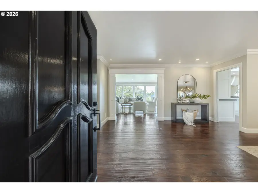 420 Spyglass Dr, Eugene, OR 97401 - #3