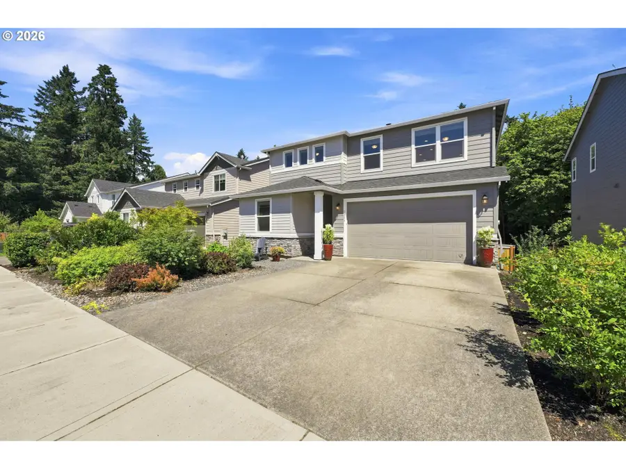1204 N Sycamore St, Canby, OR 97013 - #2