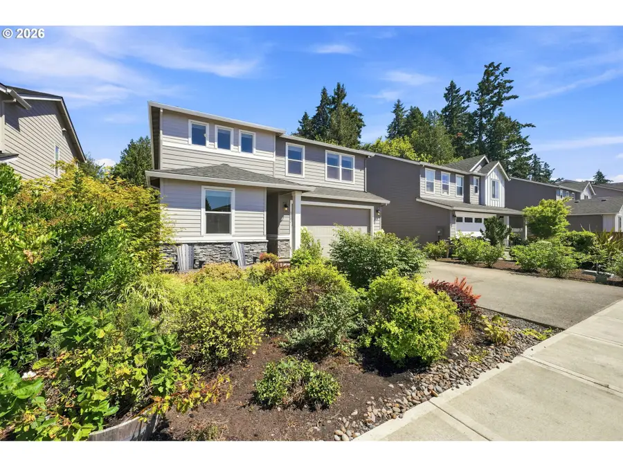 1204 N Sycamore St, Canby, OR 97013 - #3