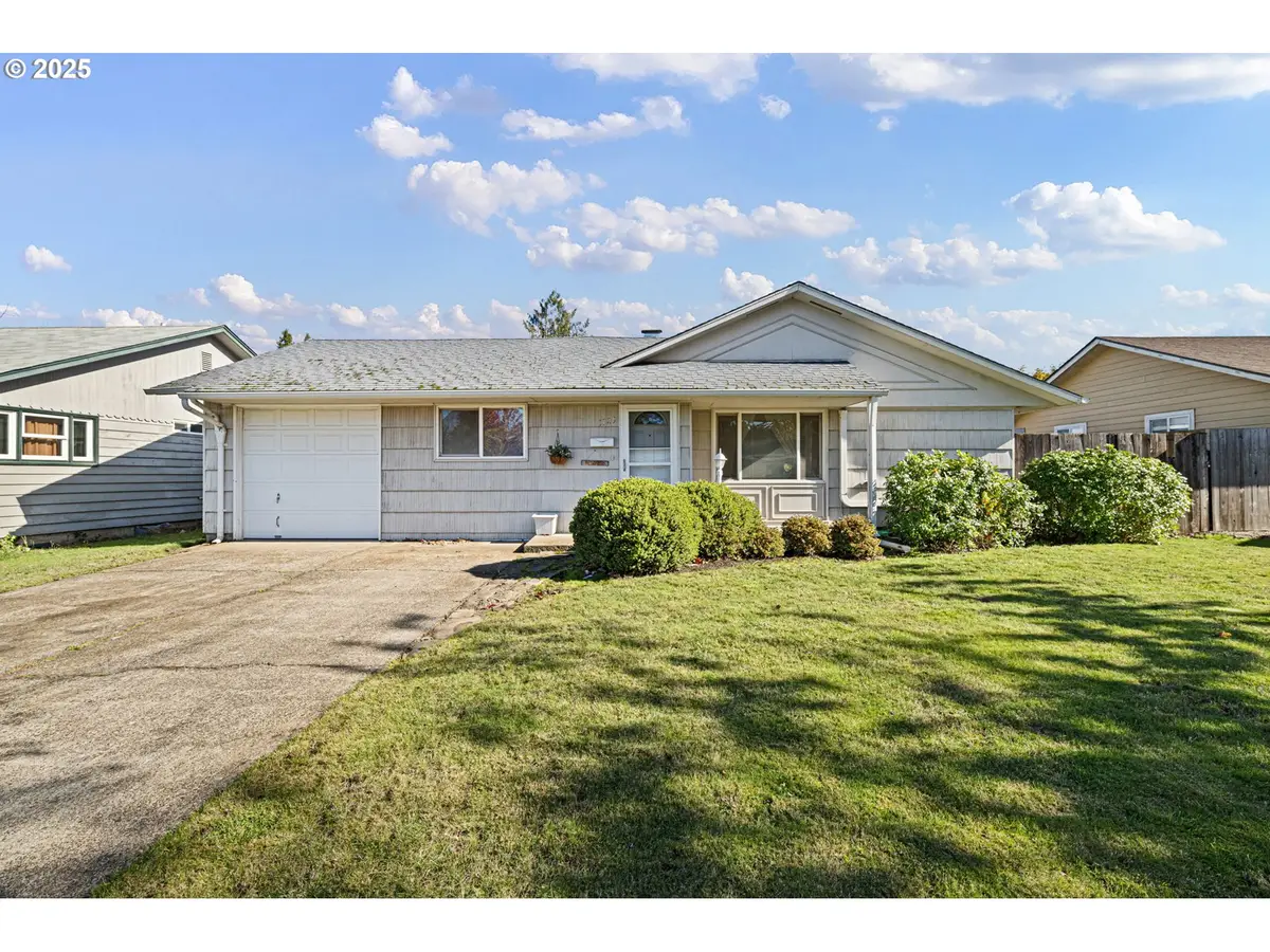 1729 Market St, Springfield, OR 97477 - Image #1