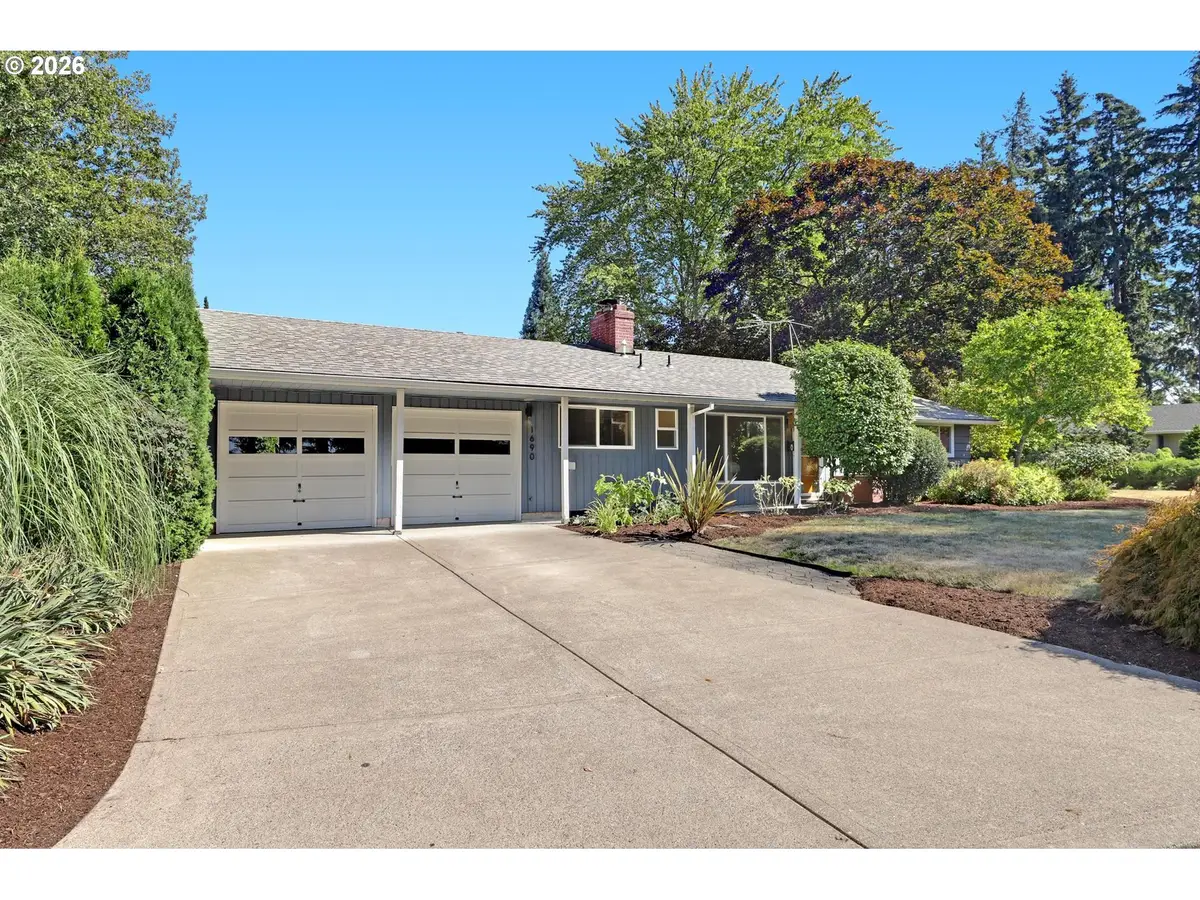 1690 SW Hicrest Ave, Portland, OR 97225 - #1