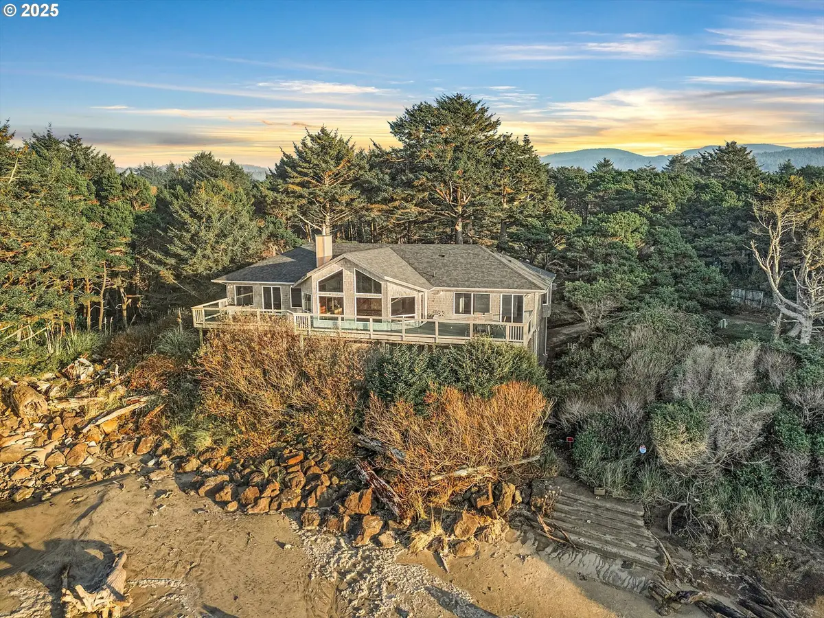 6215 Highway 101 N, Yachats, OR 97498 - Image #1