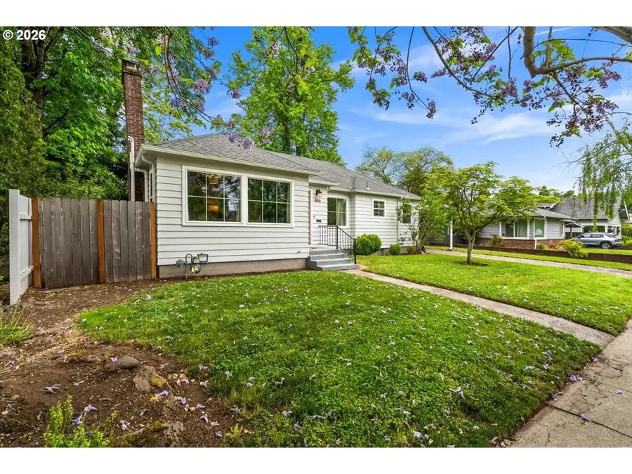 466 NW 3rd Ave, Canby, OR 97013 - #2