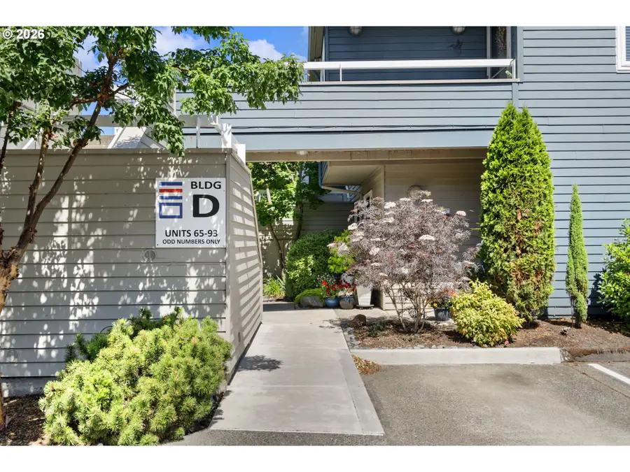 75 N Hayden Bay Dr, Portland, OR 97217 - #3