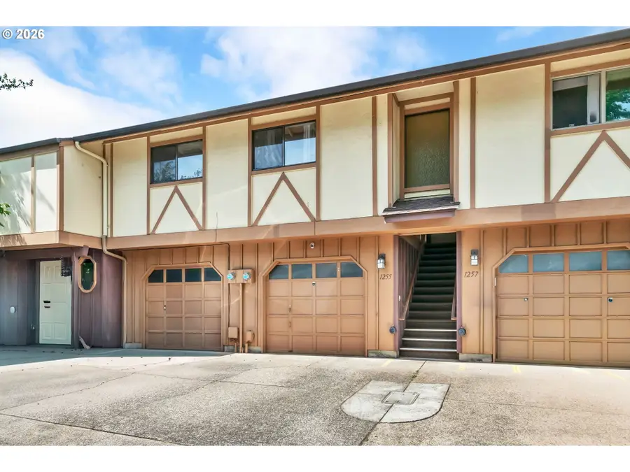 1255 City View St, Eugene, OR 97402 - #2