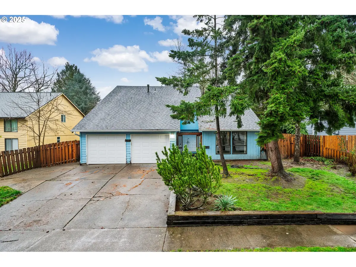 6170 SW Cherryhill Dr, Beaverton, OR 97008 - Image #1