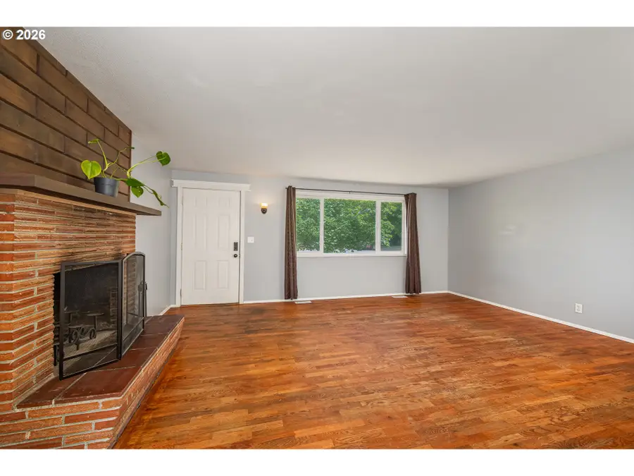 260 35th St, Springfield, OR 97478 - #3