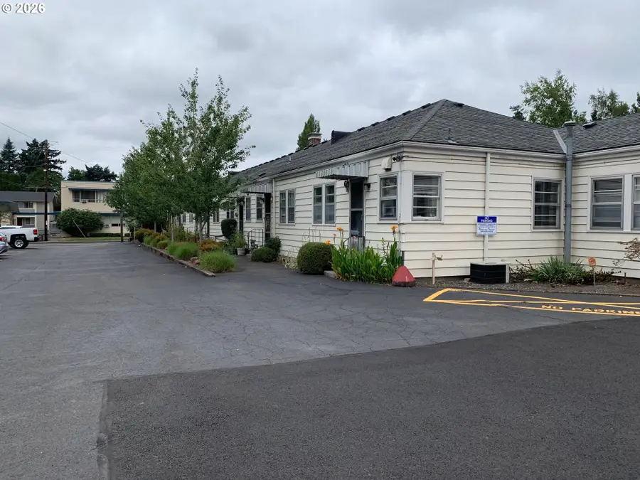 610 SE Cesar E Chavez Blvd, Portland, OR 97214 - Image #3