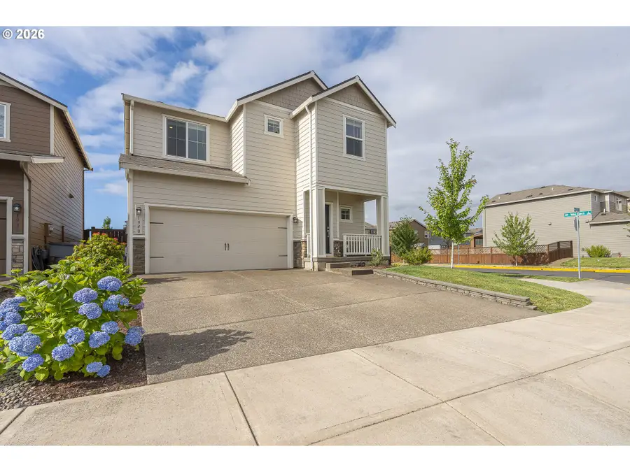 1940 NW 23rd St, McMinnville, OR 97128 - #3