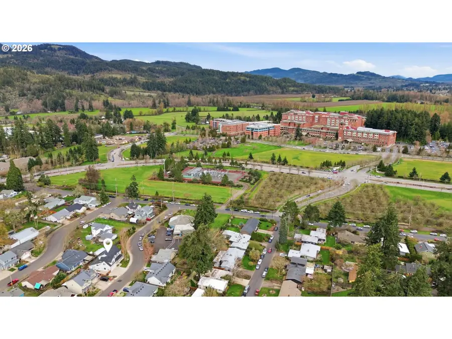 520 Ethan Ct, Springfield, OR 97477 - #2