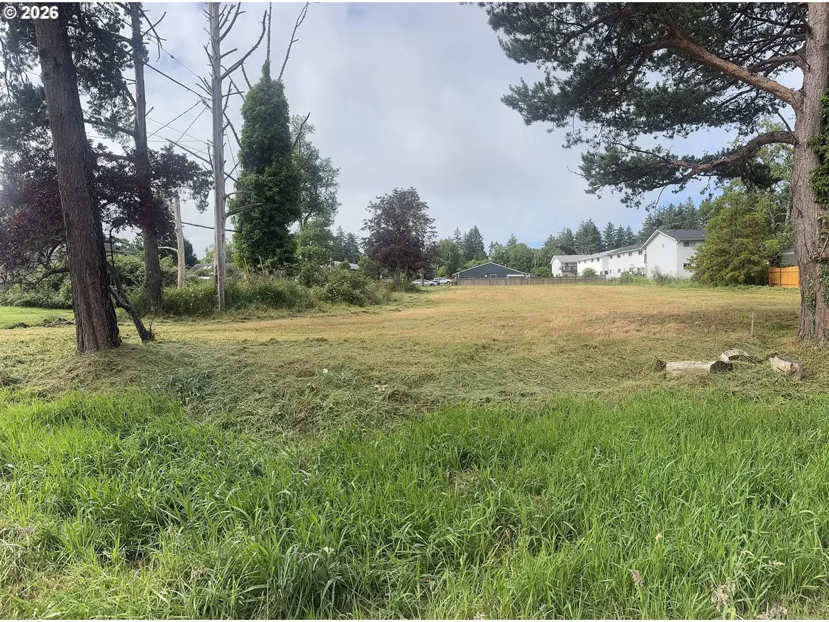 135 SW 1st St, Warrenton, OR 97146 - #1