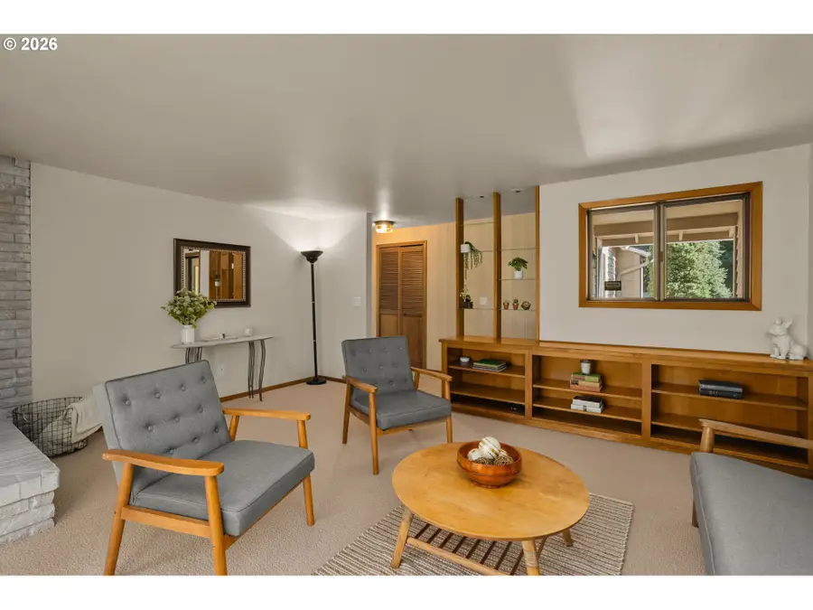 8605 SW 90th Ave, Portland, OR 97223 - #3