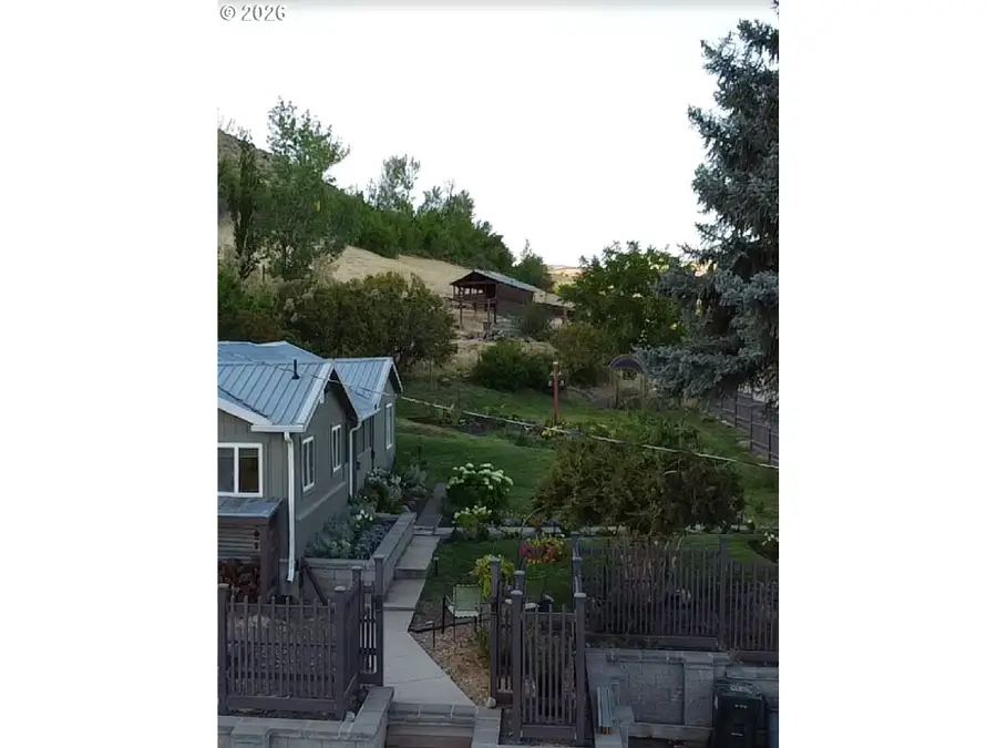 43580 Old Foothill Rd, Richland, OR 97870 - #2