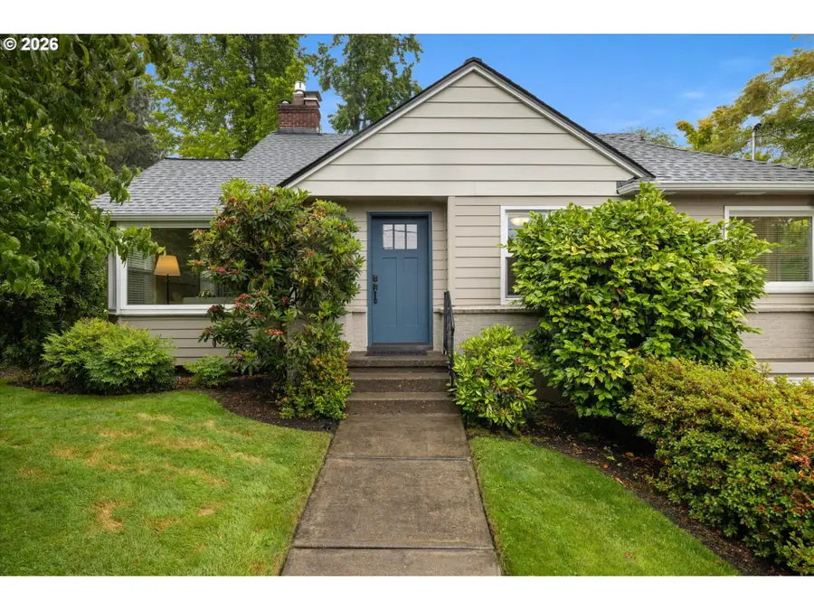 8108 SW 9th Ave, Portland, OR 97219 - #2