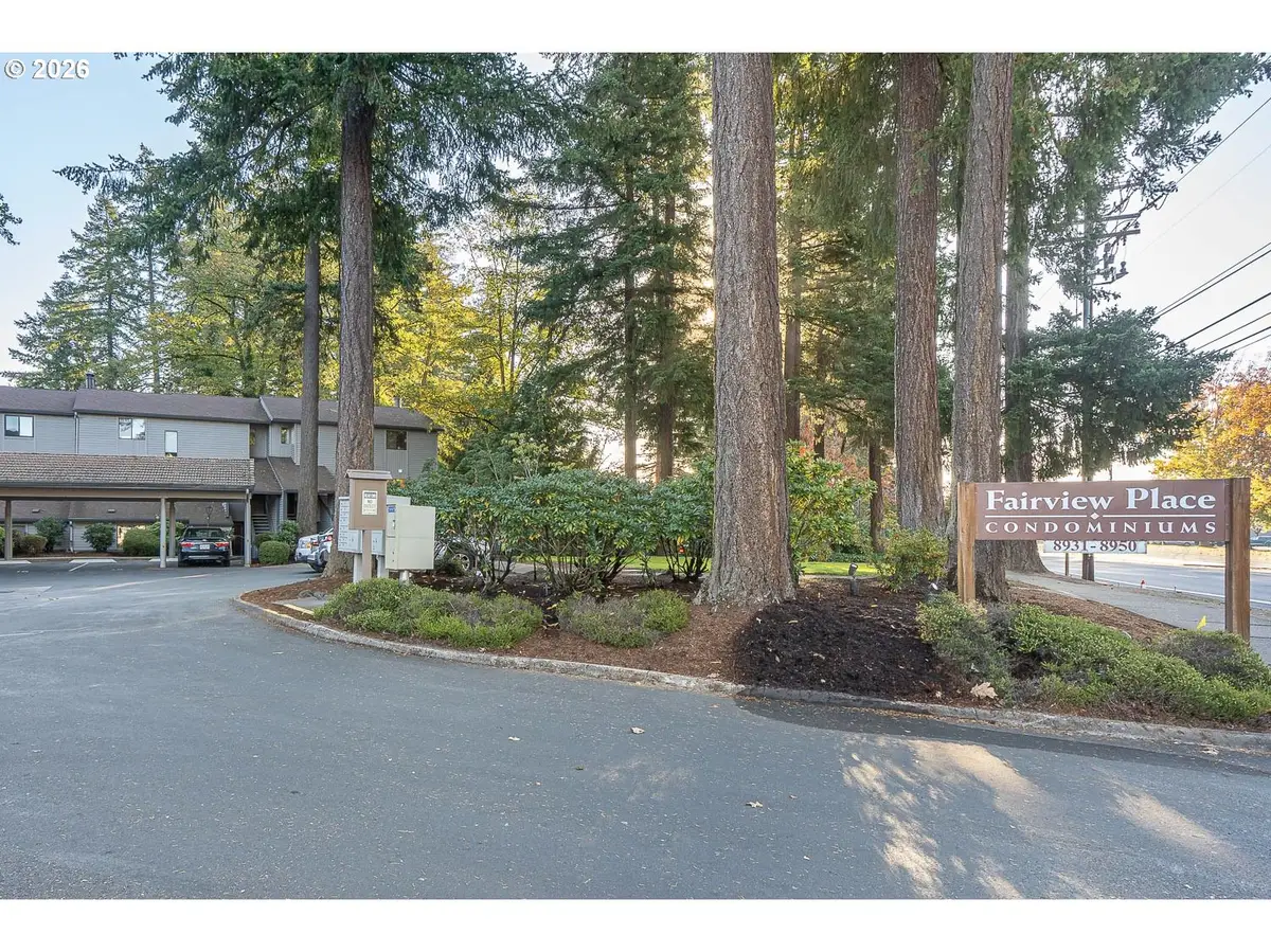 8948 SW Fairview Pl, Tigard, OR 97223 - #1