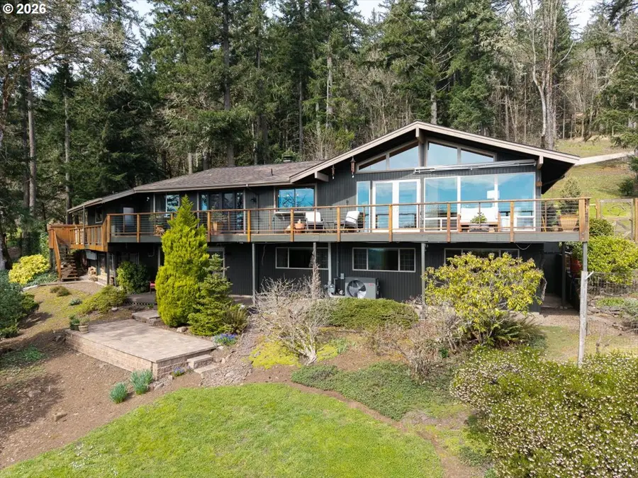 1915 NW Cascade Heights Dr, Albany, OR 97321 - #3