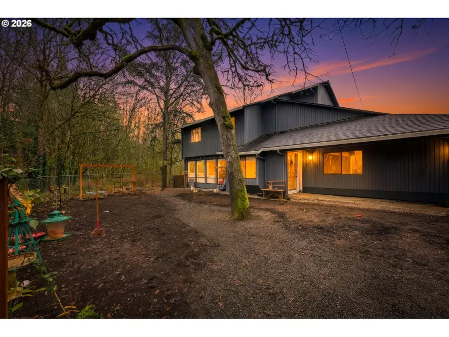 3102 NE Royal Oaks Dr, Vancouver, WA 98662 - Image #2