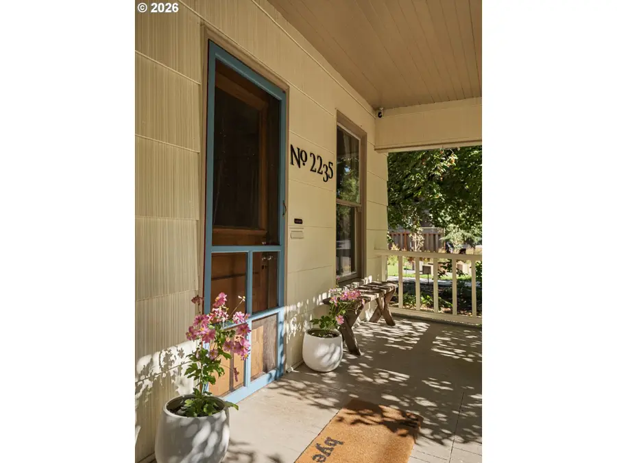 2235 SE Brooklyn St, Portland, OR 97202 - #3