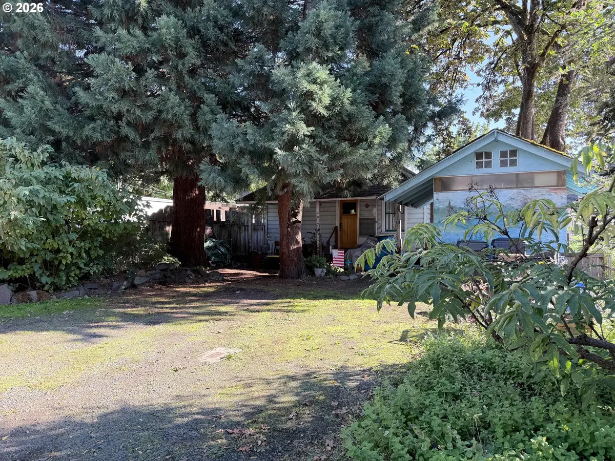 4017 E 16th Ave, Eugene, OR 97403 - #1