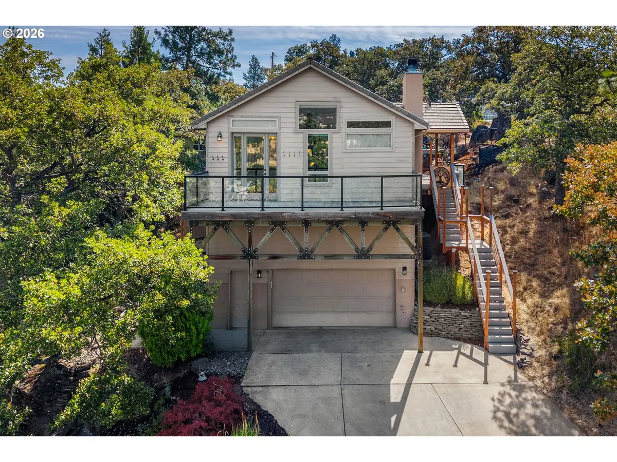 2114 Garrison St, The Dalles, OR 97058 - #1