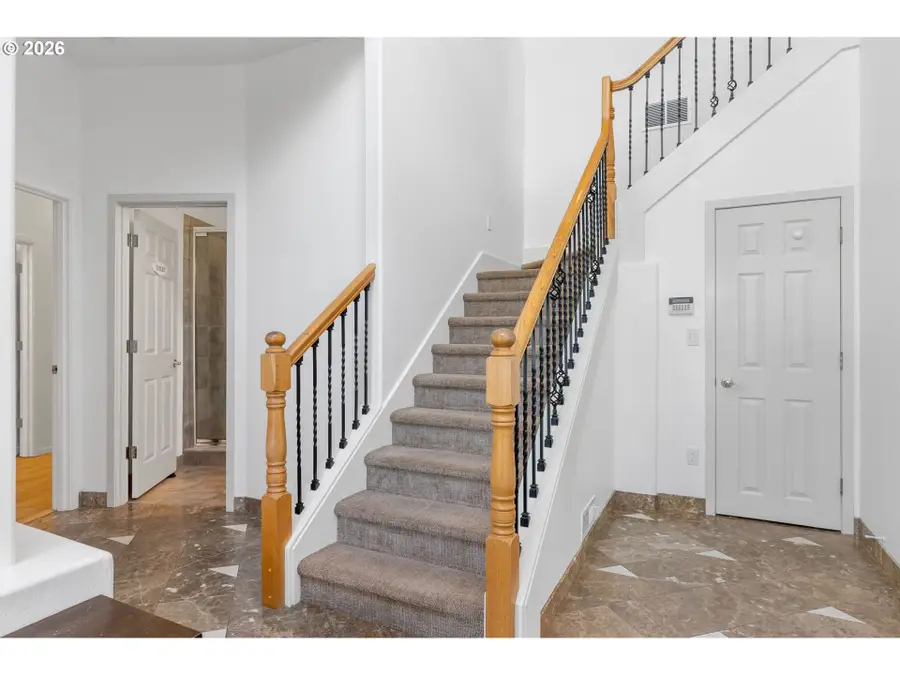 2114 Garrison St, The Dalles, OR 97058 - #3