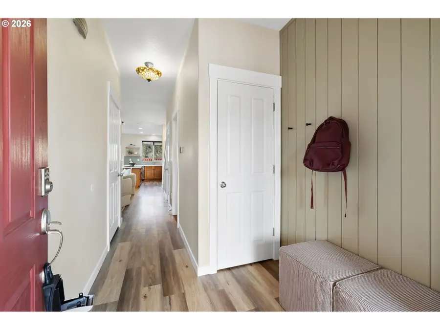 4607 SE Sandalwood St, Hillsboro, OR 97123 - Image #2