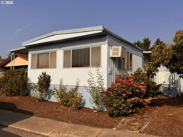 658 S 57th St #83, Springfield, OR 97478 - #1