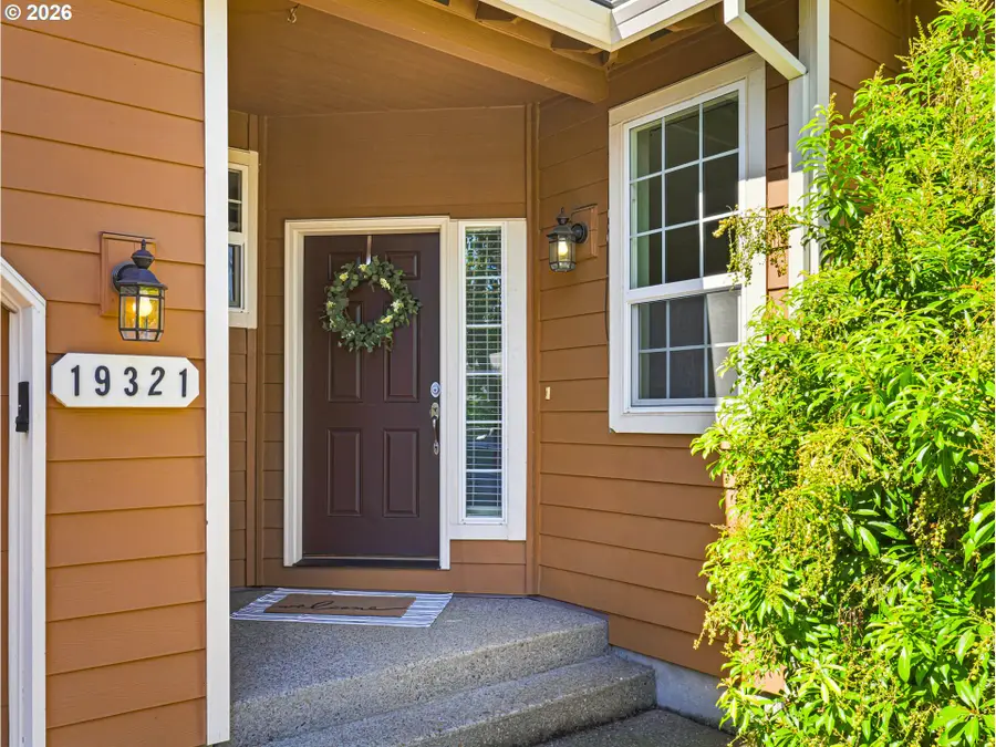 19321 Auburn Dr, Oregon City, OR 97045 - #2
