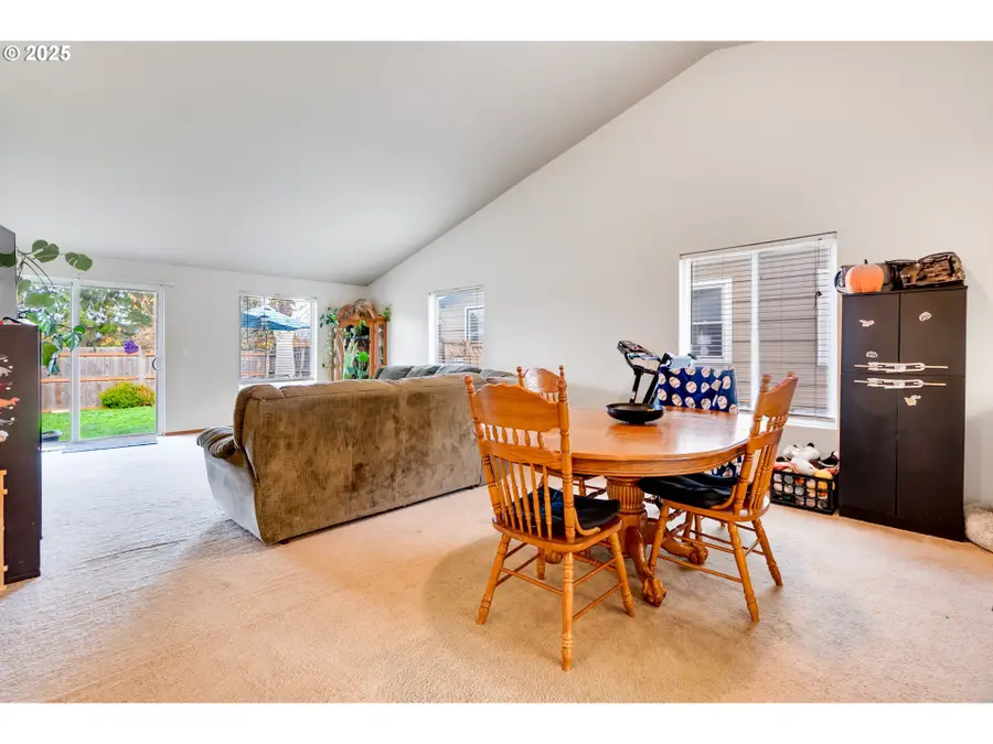 3729 N Farragut St, Portland, OR 97217 - Image #2