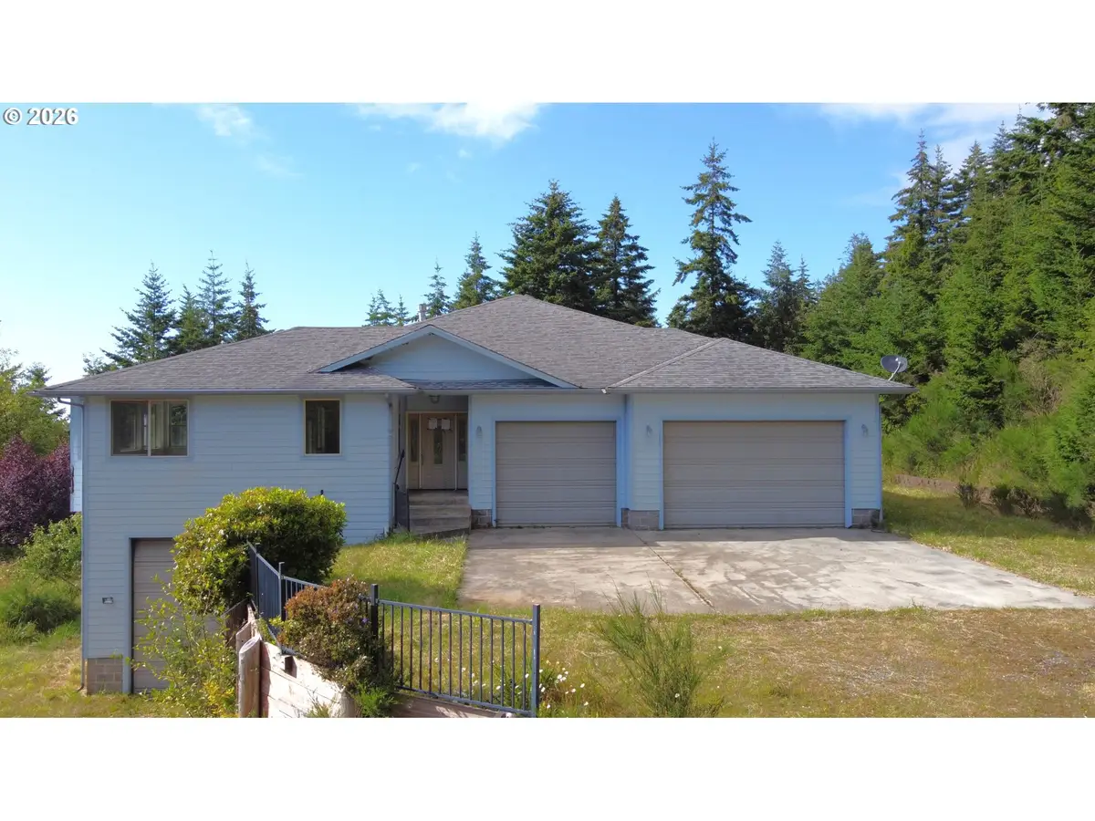 47500 Pacific View Rd, Langlois, OR 97450 - #1