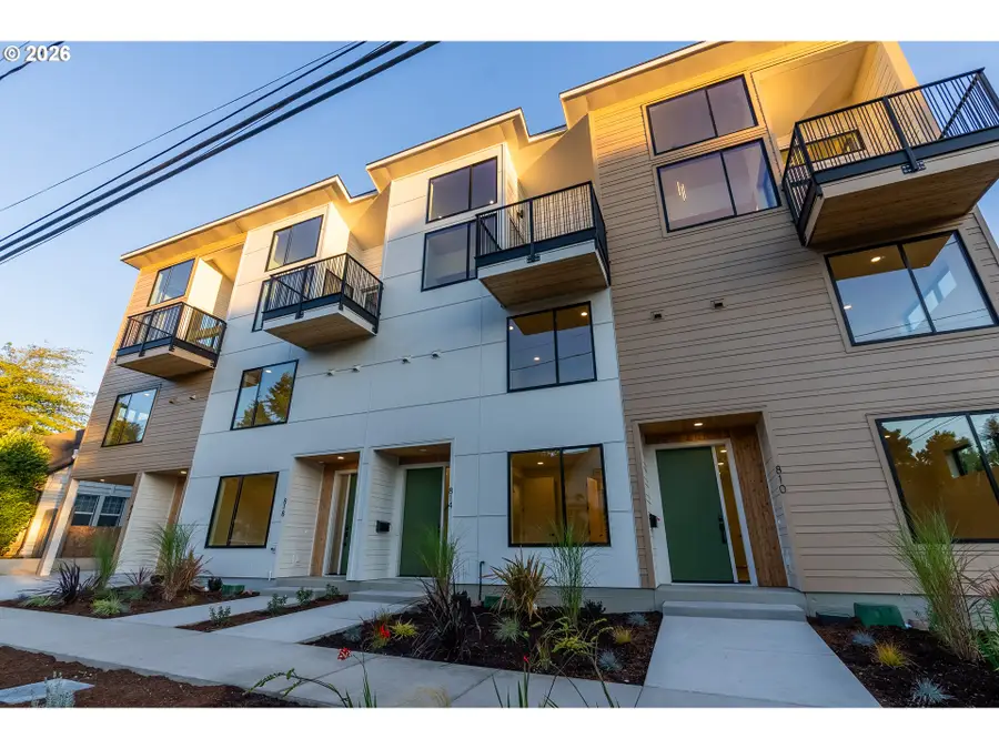814 E 22nd Ave, Eugene, OR 97405 - #3