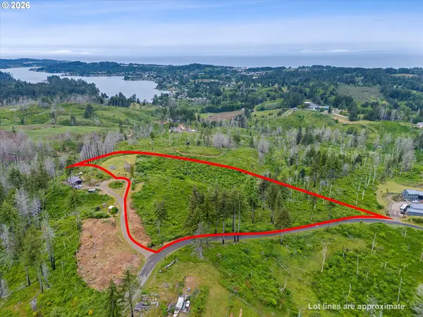 7595 NE Viewcrest Ct, Otis, OR 97368