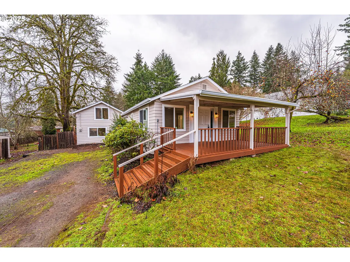 225 21st Ave, Sweet Home, OR 97386 - Image #1