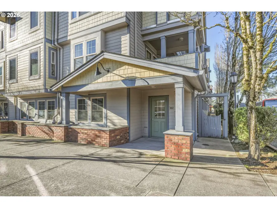 9837 NE Irving St #302, Portland, OR 97220 - Image #2