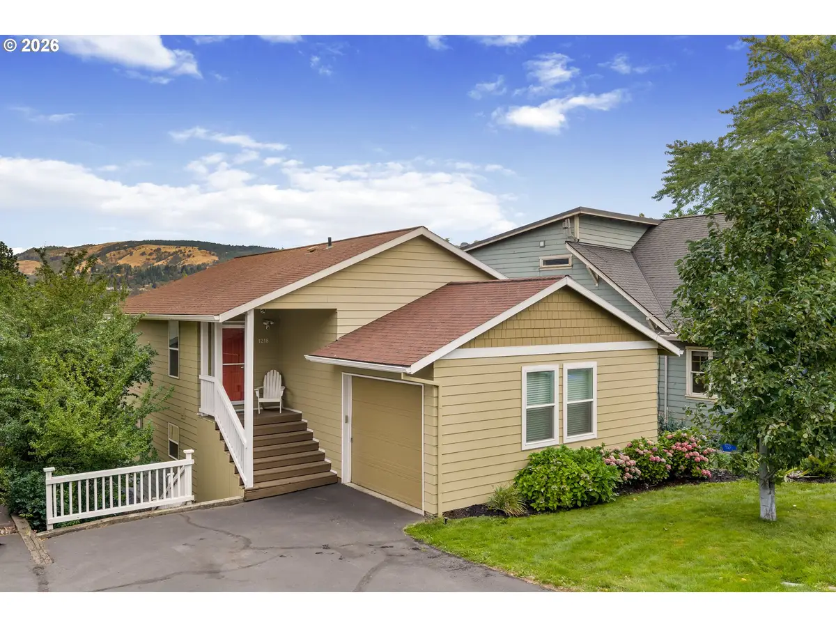 1218 Lincoln St, Hood River, OR 97031 - #1