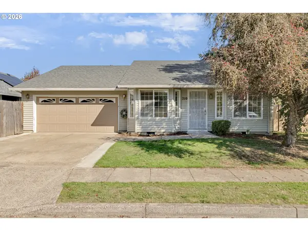 210 S Meredith Dr, Newberg, OR 97132