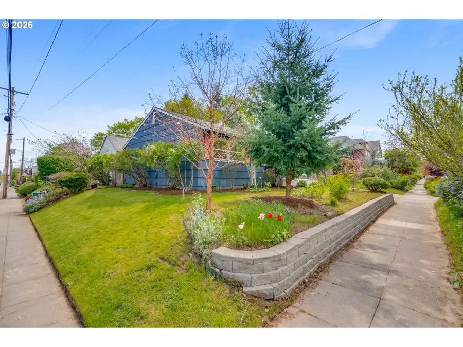 6236 NE 9th Ave, Portland, OR 97211 - #3
